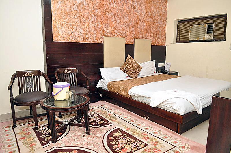 Hotel India Continental 3*